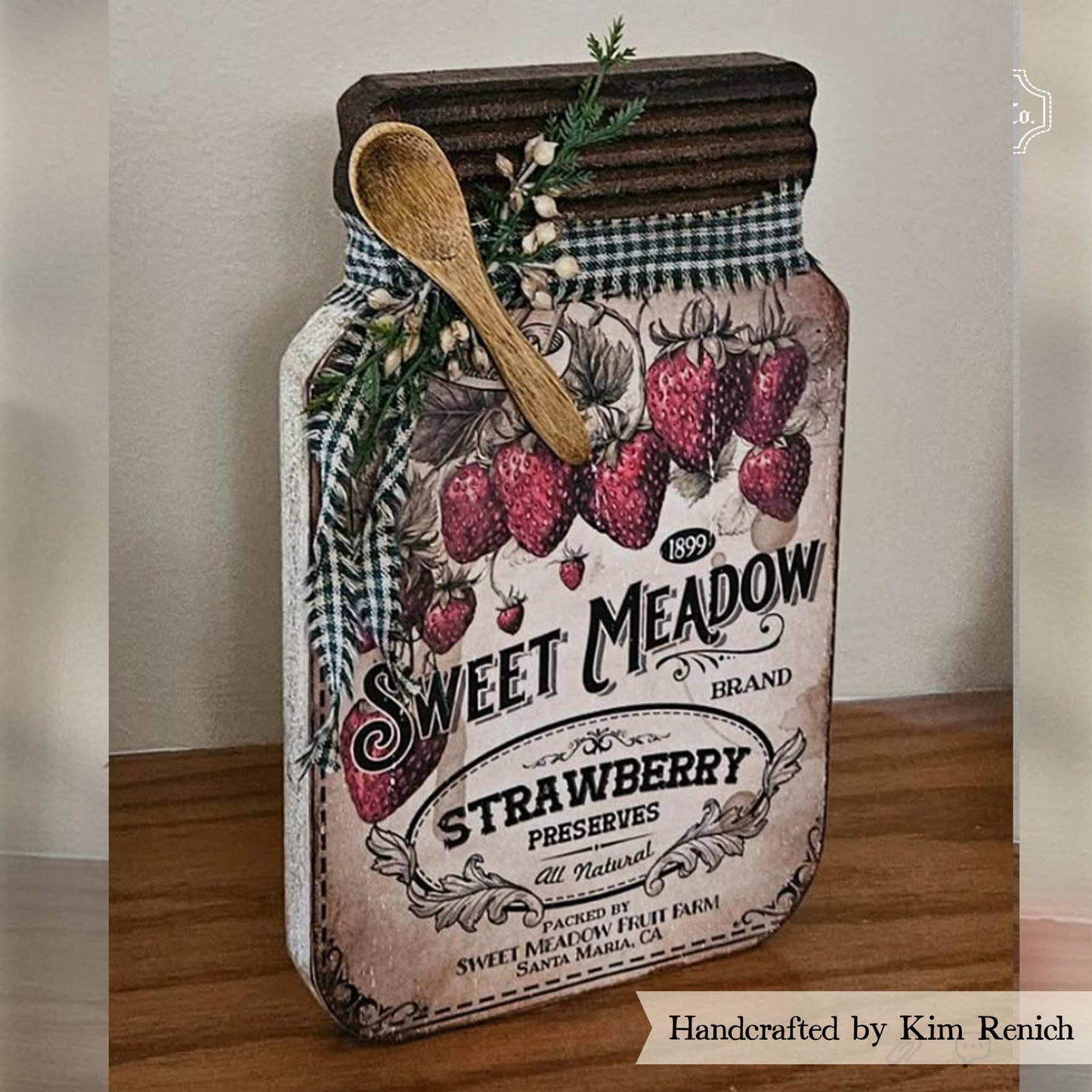 DIY craft of strawberry jam label on wooden faux jar review